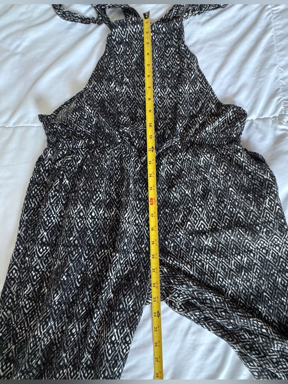 Wet Seal Black and White Geometric Maxi Jumpsuit - Picture 5 of 8